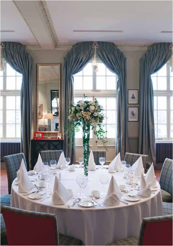 Tom Green Piano Wedding Pianist venue in Central London Queens Club