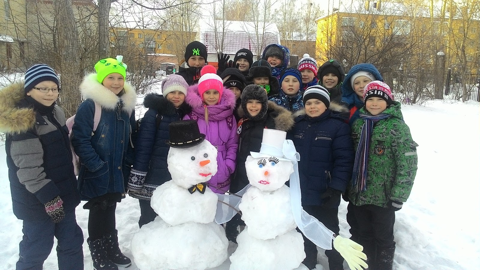 Конкурсы для мальчиков и девочек в классе. Конкурс снеговиков. Конкурсы для мальчиков и девочек в начальной школе.