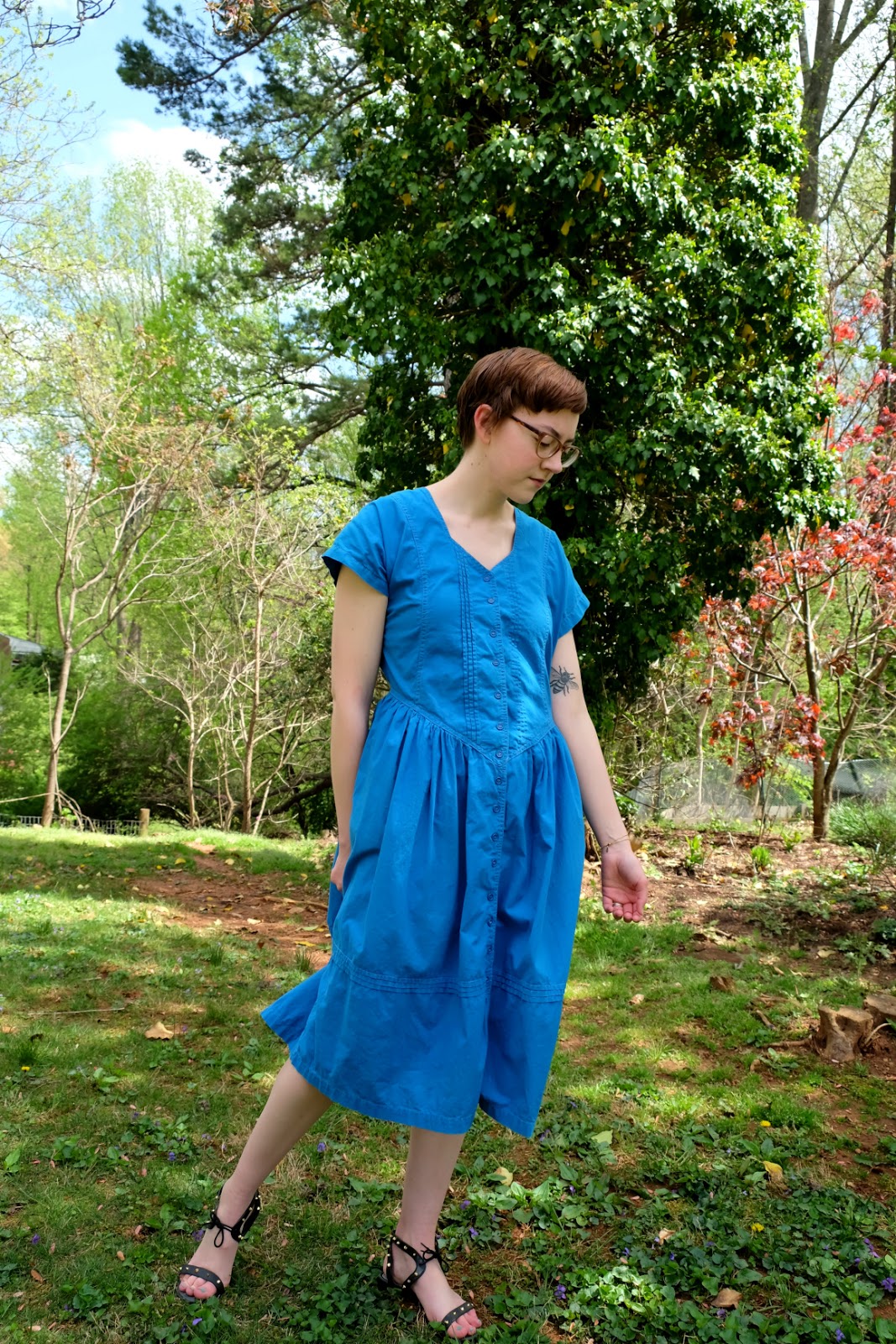 vintage style and vegan sandals stylewise-blog.com vintage style and vegan sandals stylewise-blog.com