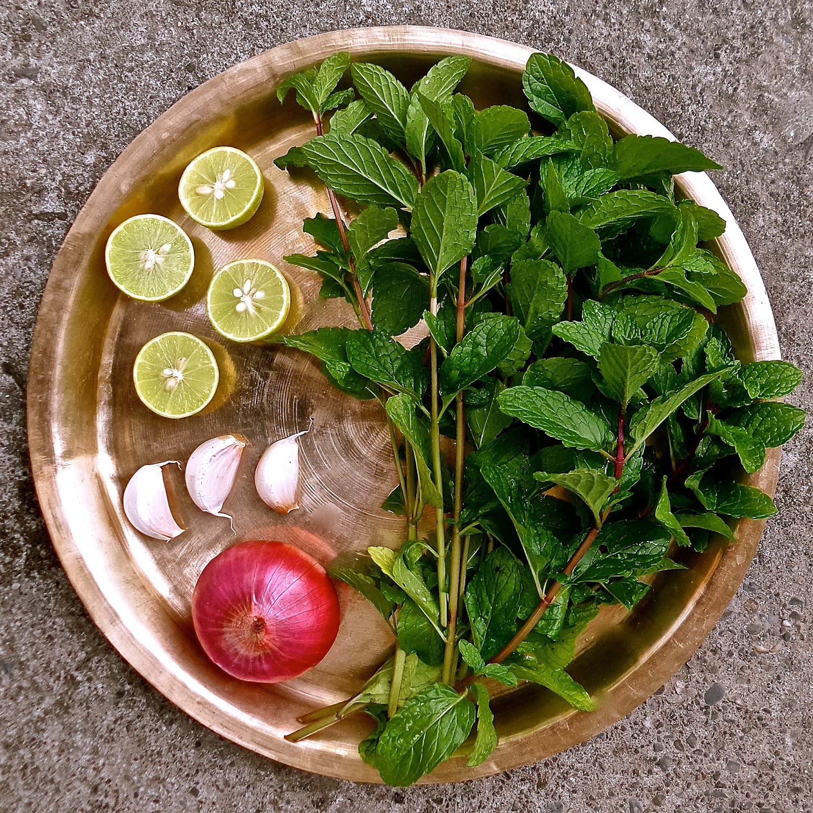 Keep Calm & Curry On Sweet and Sour Mint Chutney