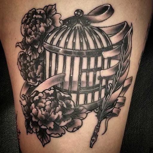 Este super brilhante tatuagem