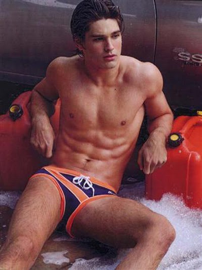 Justin Gaston Hairy 65