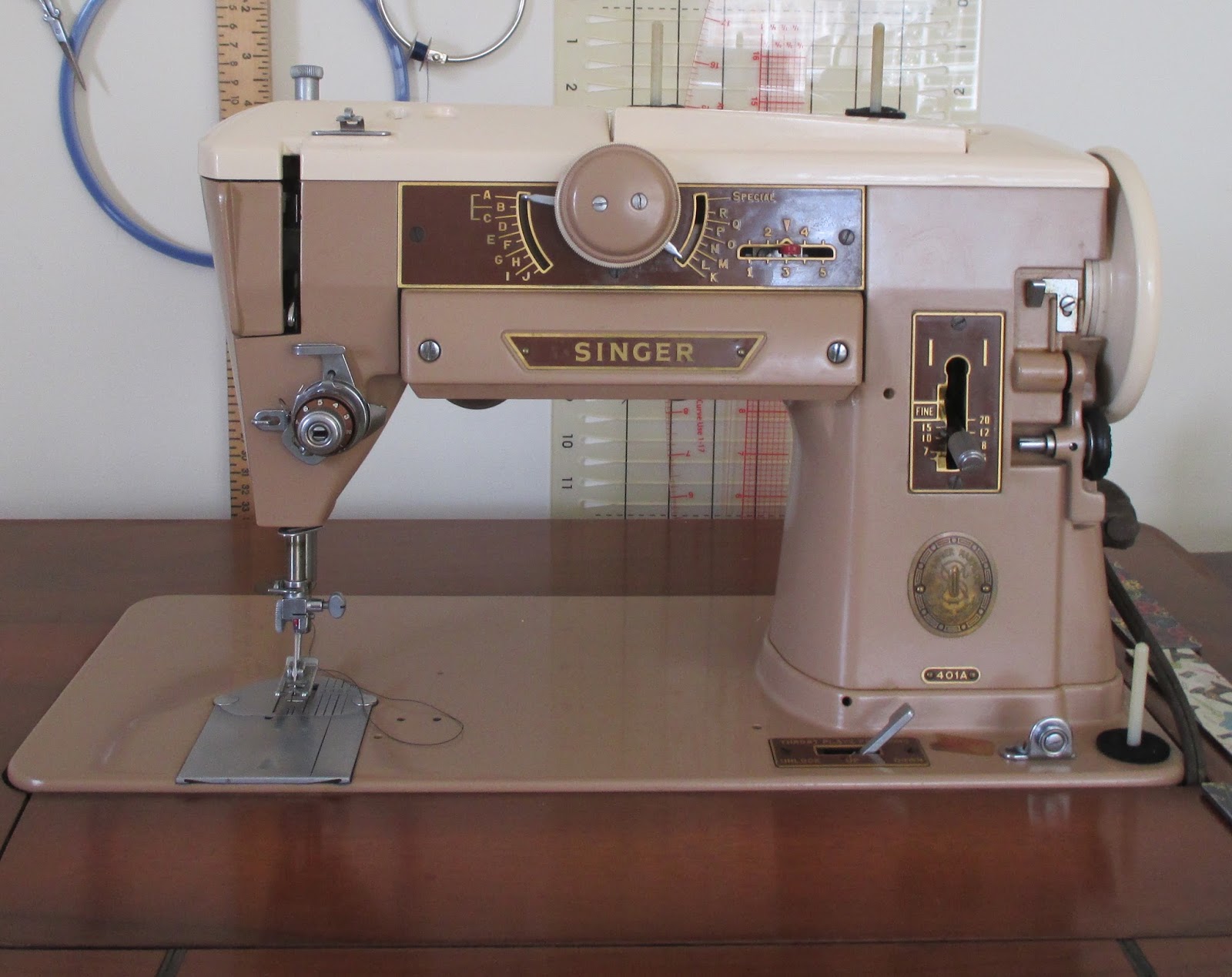 Reclaimed Stitches Stretch Stitching on Singer SlantOMatic