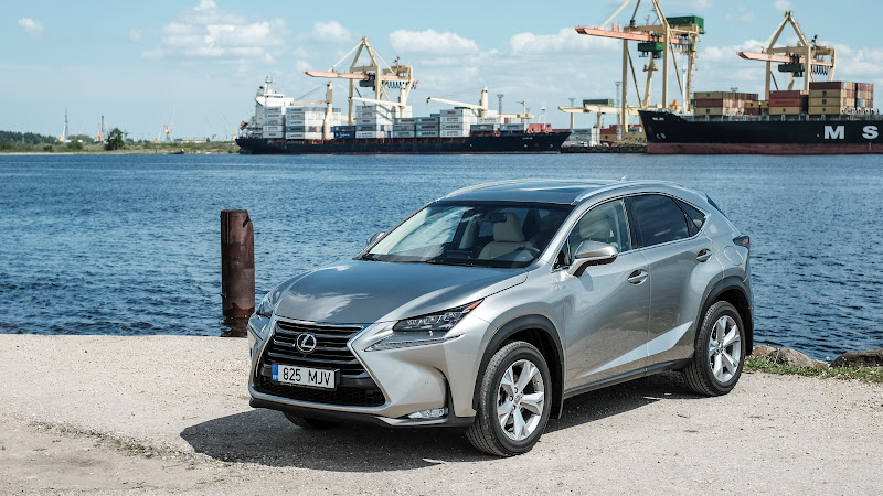 Lexus NX 200T 4