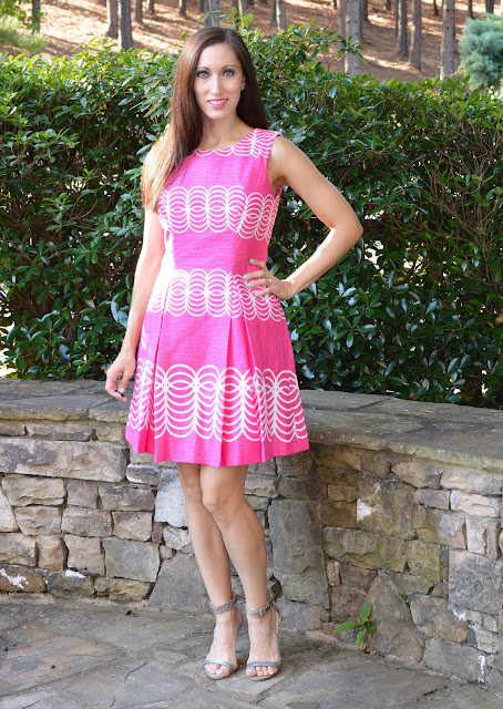 Everyday Fashionista - Atlanta Blogger: Summer Pink