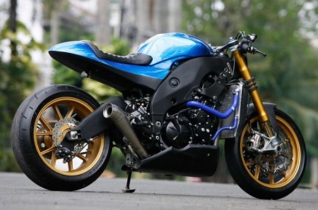 motor ducati terbaru Modifikasi ducati monster