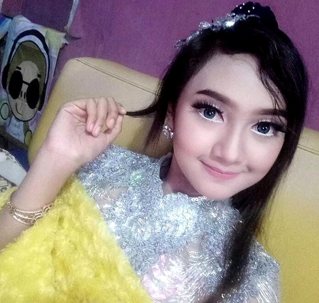 biodata jihan audy new pallapa hipnoza do they know it s christmas band aid