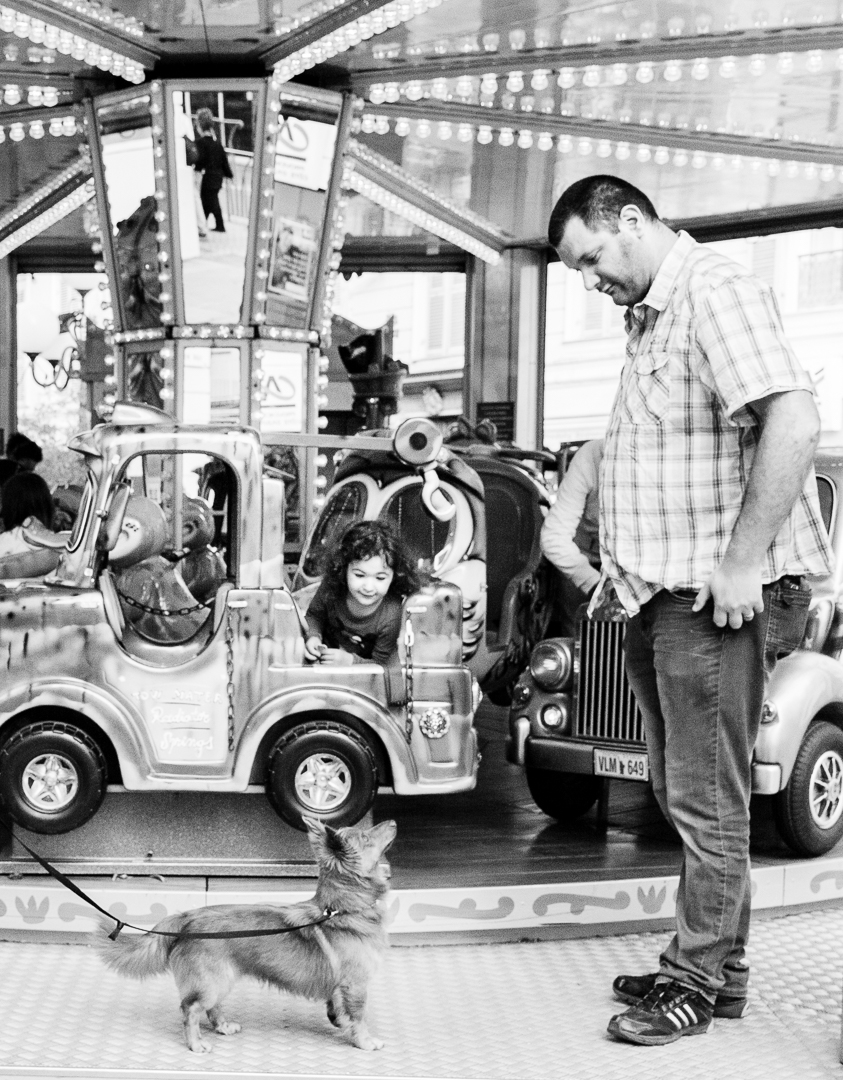 RIVIERA DOGS Give me a ride, Mister