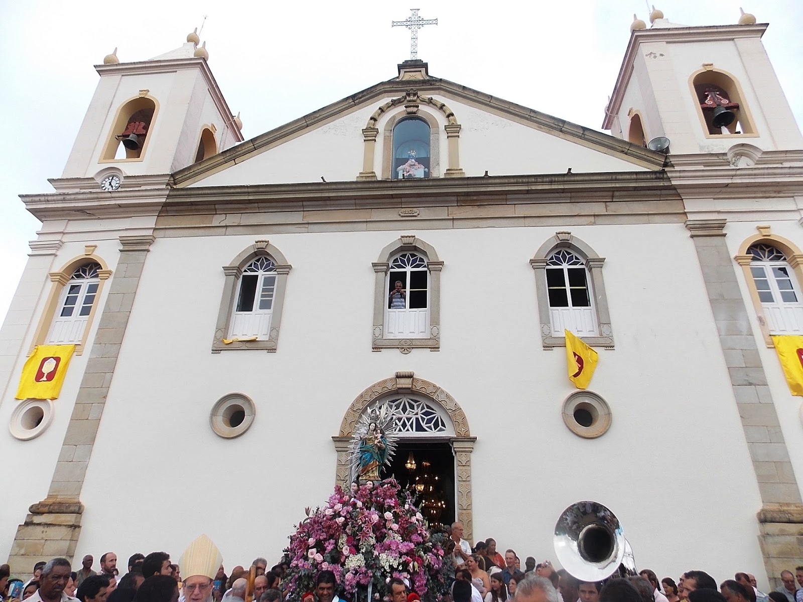 Paróquia/Santuário Diocesano Nossa Senhora de Nazaré Nazareno Diocese São João delRei MG