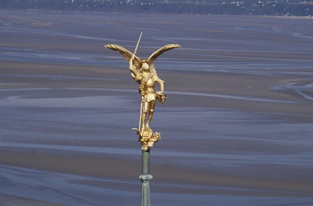 Statue de l’archange saint Michel