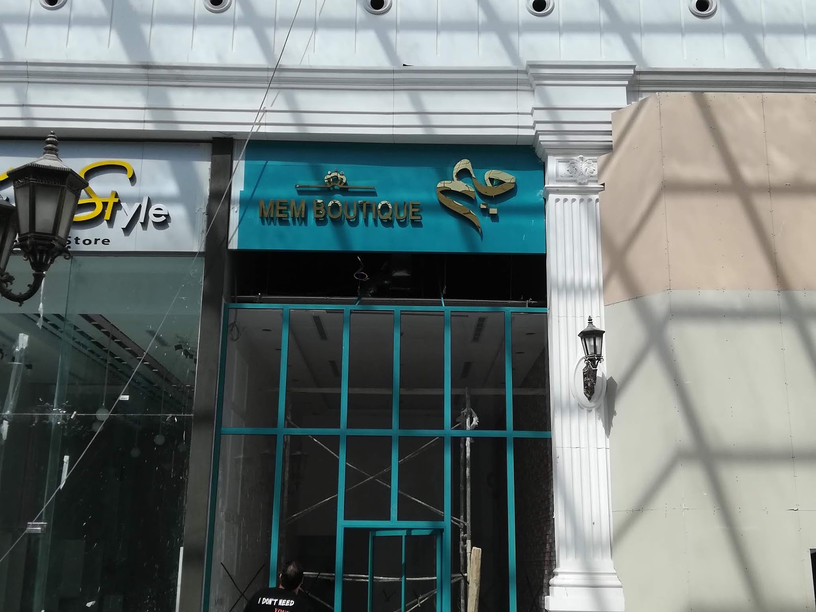 Mem Boutiqur Sign Board Design Terra Mall Taif City Saudi Arabia - city