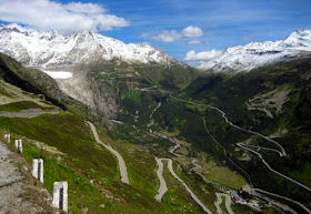 drive-roads-around-the-globe-13