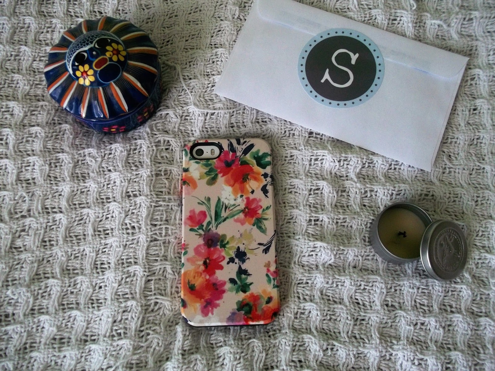 Bows & Clothes Custom Stickers from StickerApp + a Coupon Code!