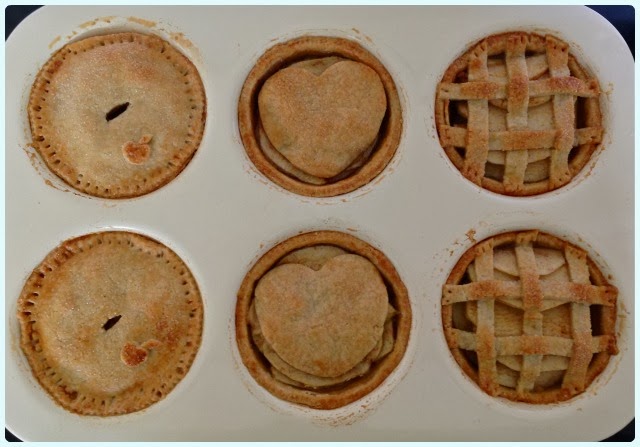 Individual Apple and Cinnamon Pies