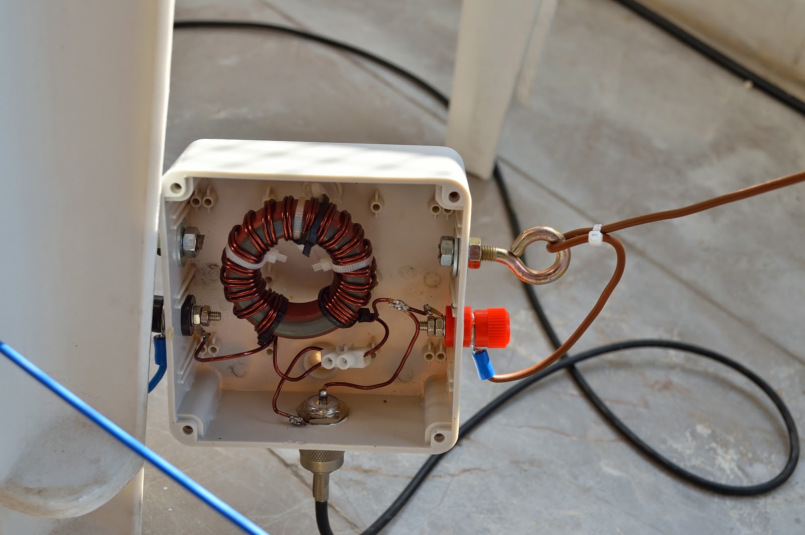 Delta Loop Antenna 10m-11m + Balun 4:1