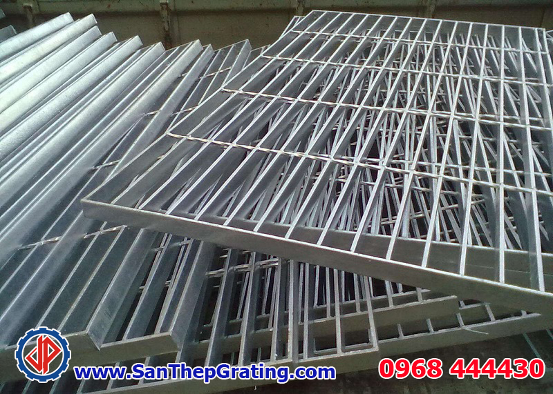 Tấm sàn grating mạ kẽm chất lượng cao, Vĩnh Phát chào giá tấm grating rẻ nhất toàn quốc Tấm sàn grating mạ kẽm chất lượng cao, Vĩnh Phát chào giá tấm grating rẻ nhất toàn quốc
