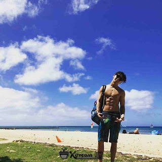 Foto Perut Sixpack Bobby iKON Foto Perut Sixpack Bobby iKON