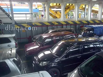 kondisi parkir di dalam kapal ferry
