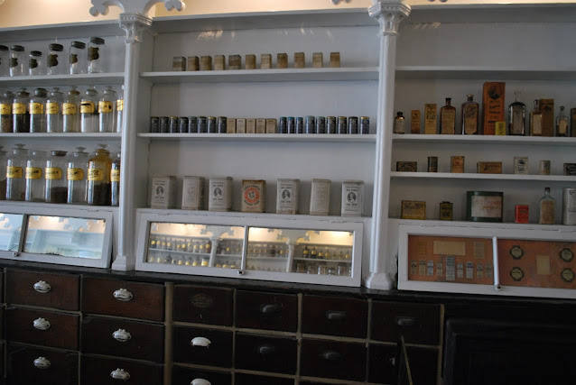 Interior of Stabler-Leadbeater Apothecary Museum