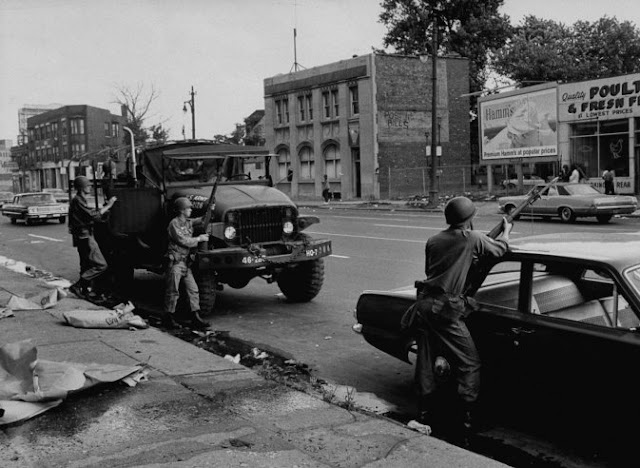6 -  pequeñas curiosidades  - Página 22 1967+Detroit+Riot+(3)
