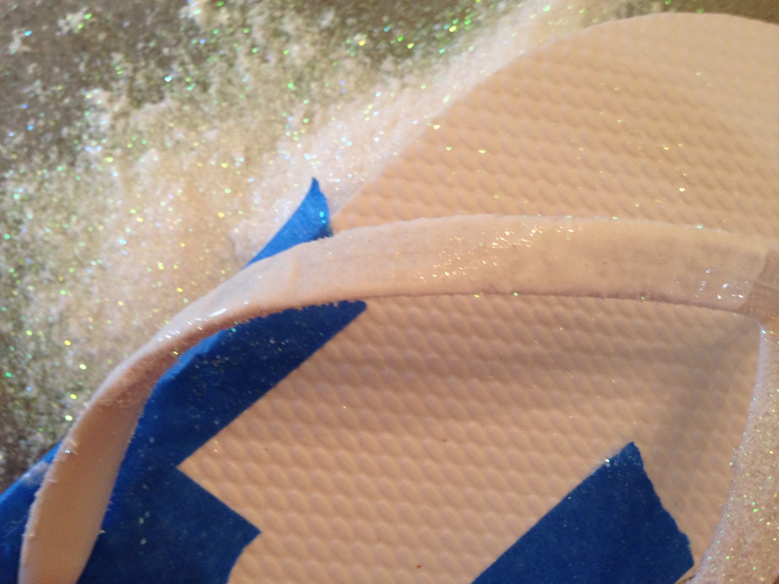 Pink Cupcake Weddings: DIY: Cute and Easy Bridal Flip Flops