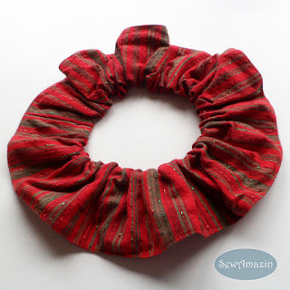 Christmas Dog Scrunchie Ruffle, Holiday Homespun