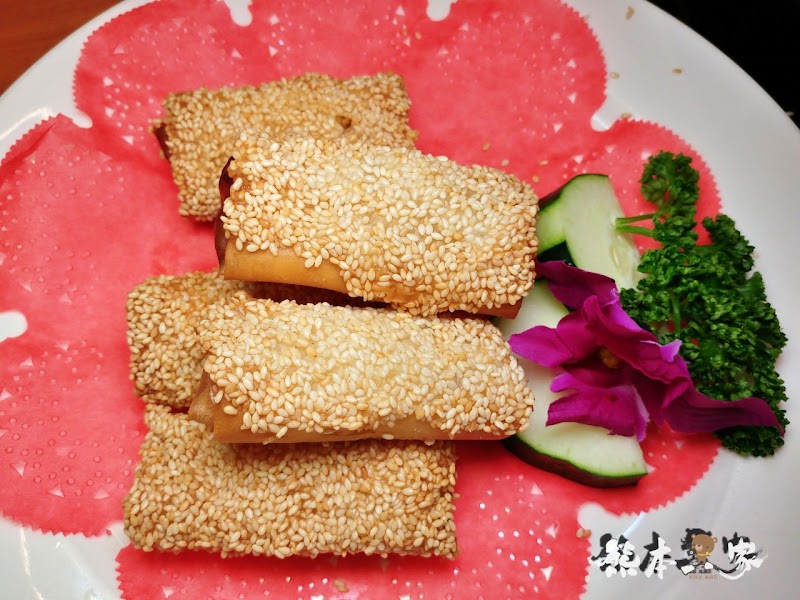 苗栗特色料理|飛牛餐廳|牧場起司酥、鮮奶饅頭酥好吃-還有素食、單點、團體合菜選擇