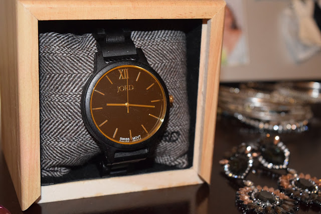 must have accessories must have accessories, wood watch, holiday gift guide