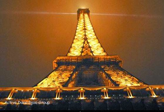  Tur virtual din turnul Eiffel