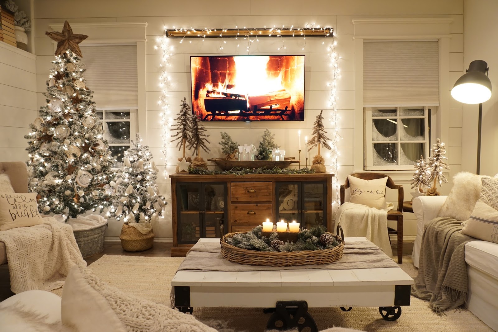Christmas Living Room With Entertainment Fireplace