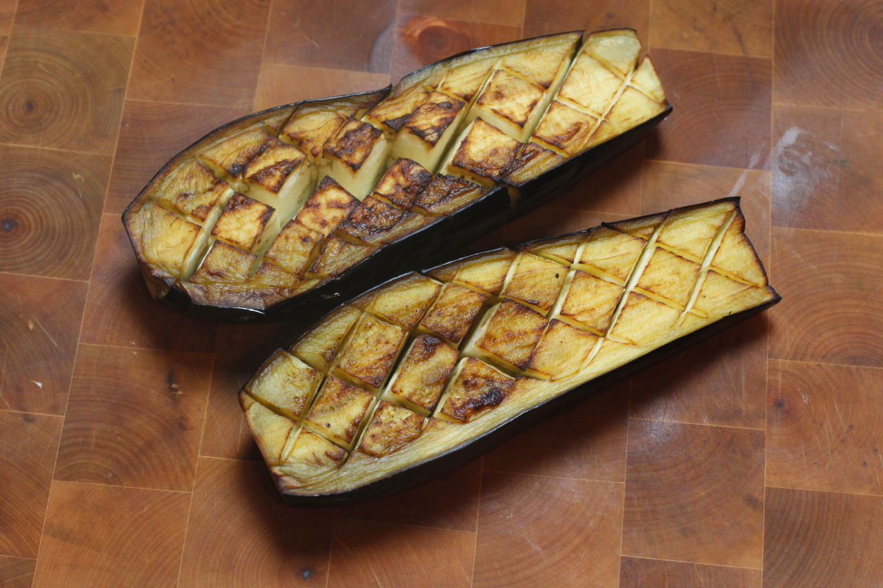 Mama Tommy S Roasted Eggplant With Olive And Red Pepper Tapenade [zack]