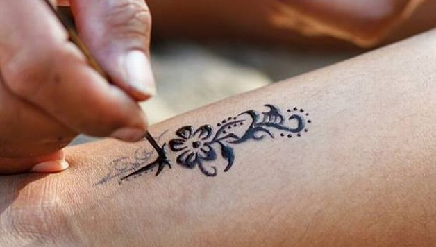 8 Kata-Kata yang Dapat Jadi Ide Tato 8 Kata-Kata yang Dapat Jadi Ide Tato
