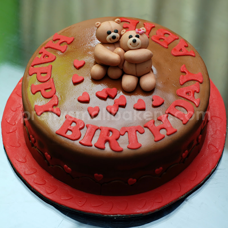Kek birthday bear untuk abie - Prettysmallbakery