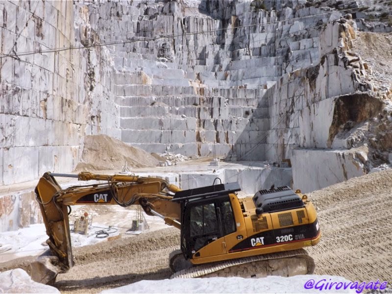 cave marmo tours carrara