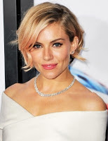 блондинка роза - сиена милър