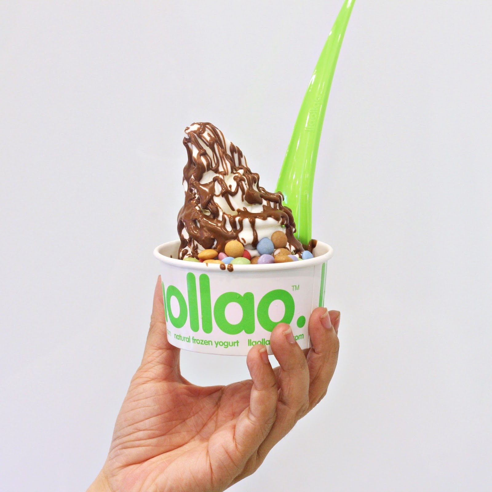 Llao Llao Frozen Yogurt, Central Park Icha Khairisa