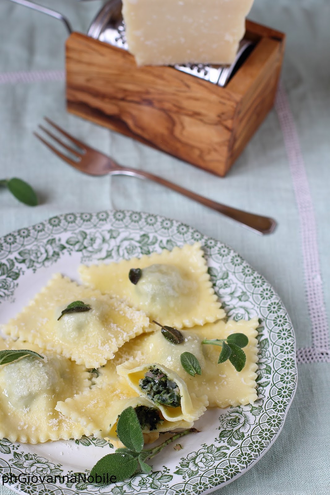 Agnolotti alla piemontese con prosciutto cotto Lenti & Lode Cuore