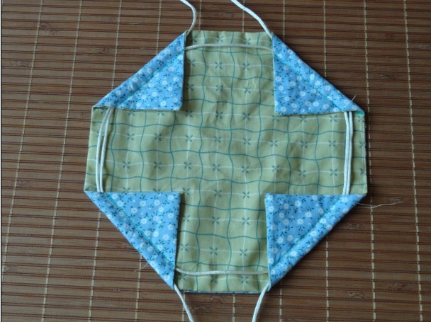 Gift Drawstring Bags, Little Pouches. 4 Sewing Variant Photo Tutorial.