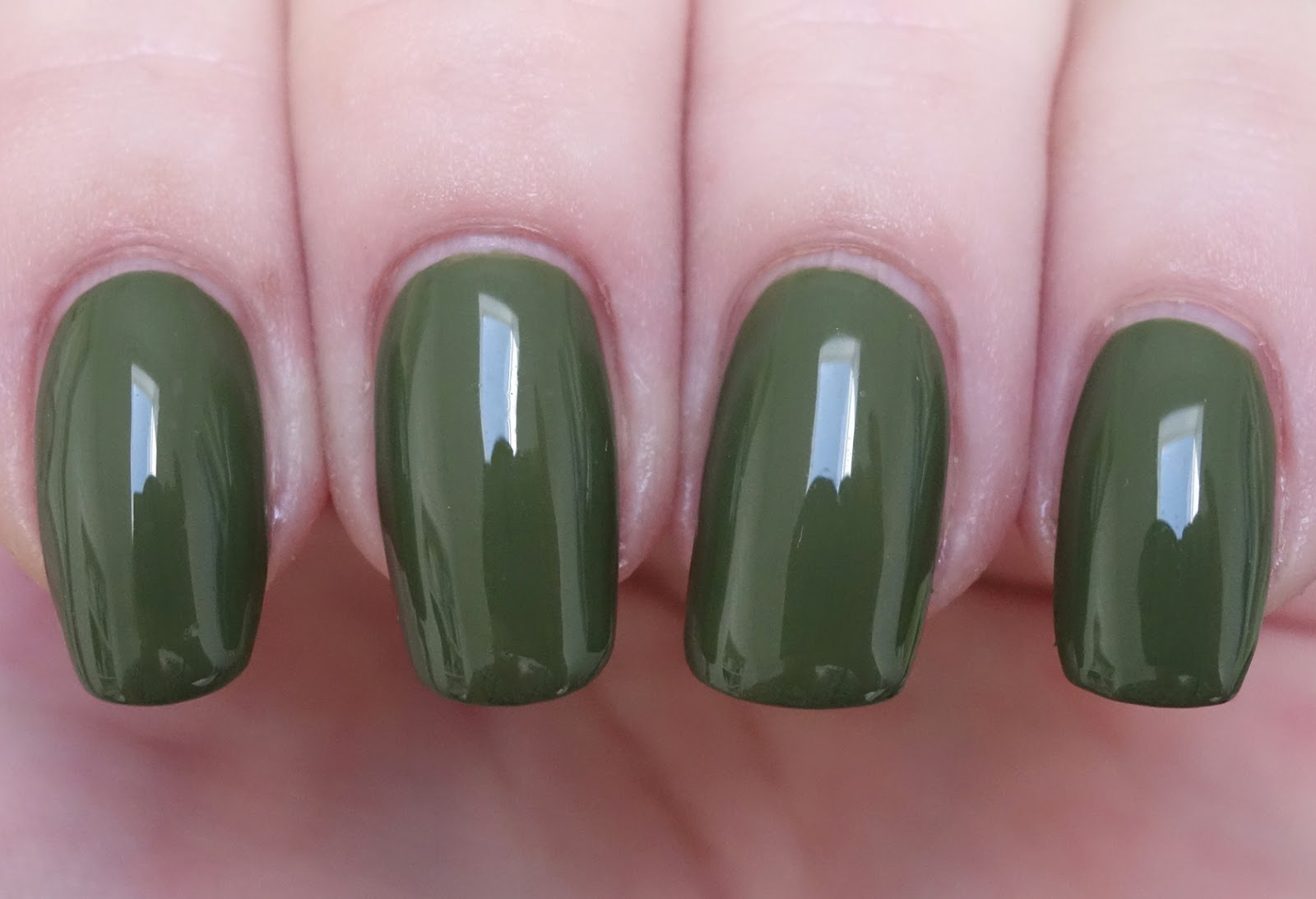 Lacquer Slacker Liz OPI Olive for Green