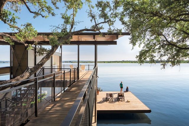 Une petite maison avec vue sur les bois en Espagne