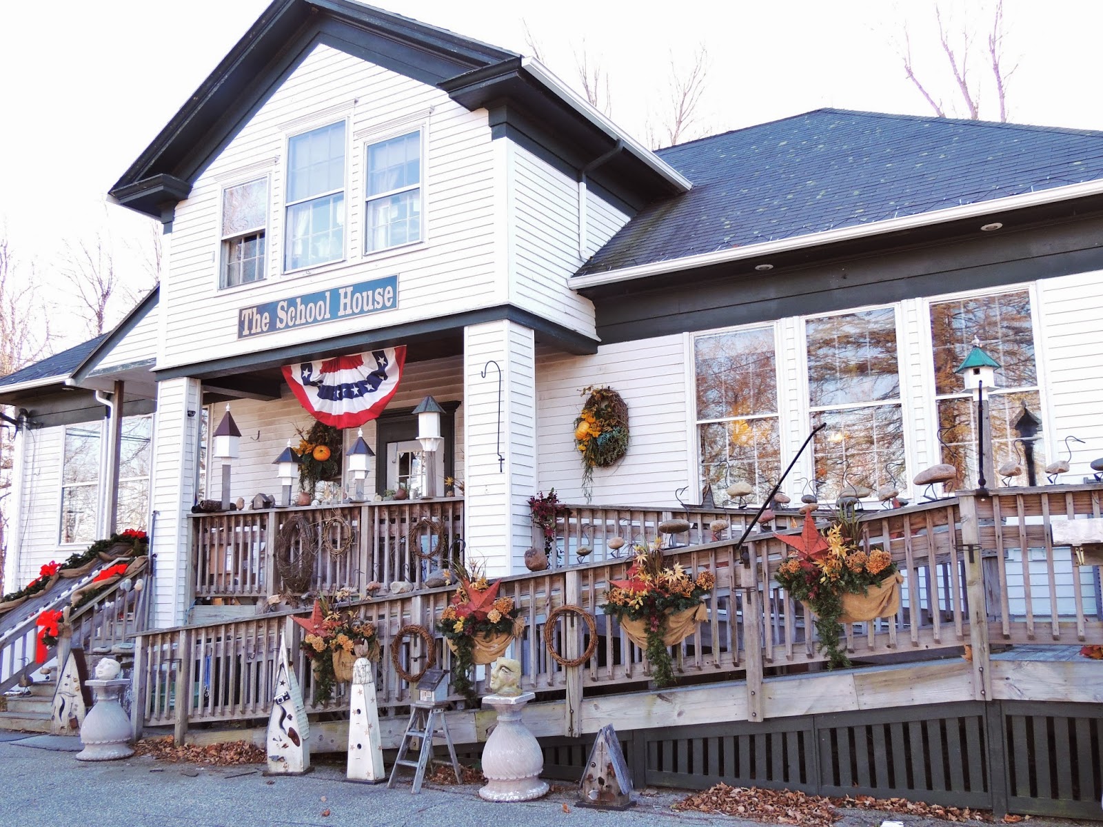 22 Applegate Lane Small Towns to Visit 2 SunRise Corner, Standish, Maine