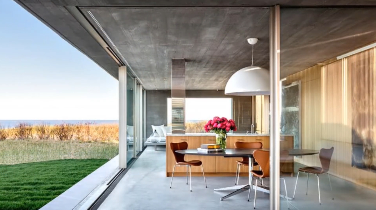 35 Photos vs. Luxury Contemporary Glass Home In New York vs. Interior Design Tour