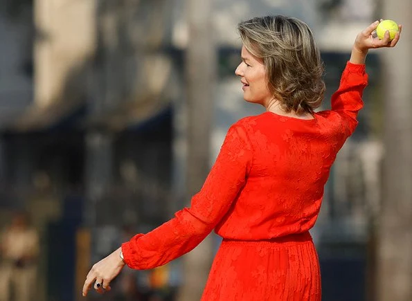 King Philippe and Queen Mathilde visited Mumbai’s Oval Maidan and met Dr.  Jeanne Devos who is founder NDWM