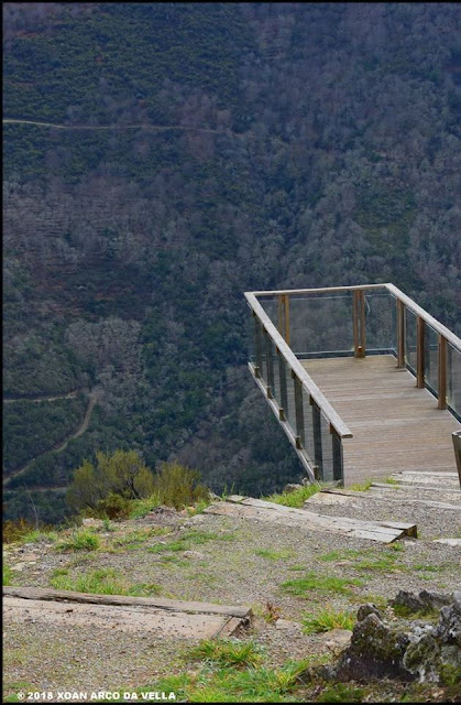 XOAN ARCO DA VELLA MIRADOR DE A CAPELA VILACHÁ A POBRA DO BROLLÓN.