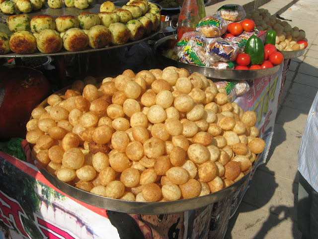 bancarella di cibo indiano