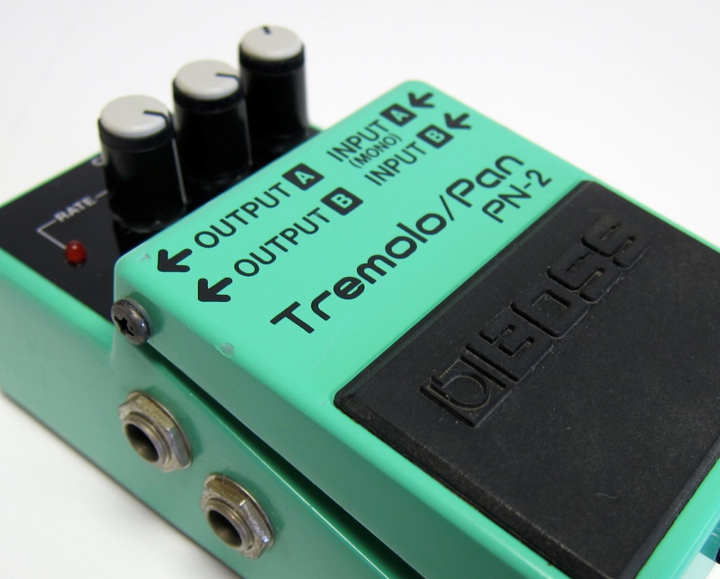 Effect Extra: Boss PN-2 Tremolo/Pan