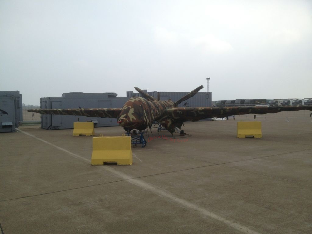 Pterodactyl+I+medium-extended+long-endurance+Predator-like+armed+Medium-Altitude+Long-Endurance+(MALE)+unmanned+aerial+vehicle+(UAV)+UCAV++drone+missile+ar1++Chinese+export+pterosaur+I+Pakistan,+plaaf+(13).jpg