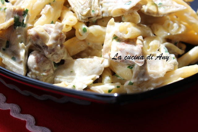 pasta con carciofi e salsiccia - paste cu anghinare si carnati