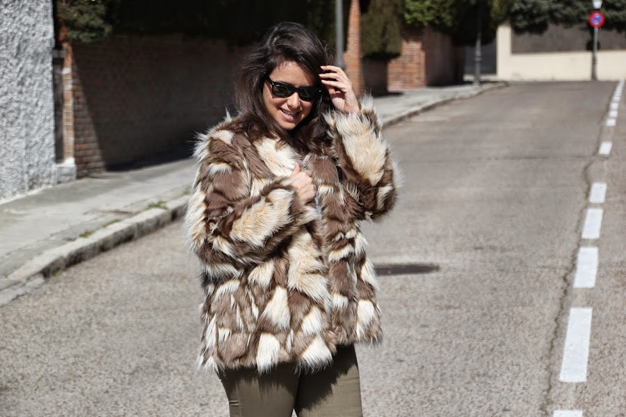 DIY Costura: Tutorial y patrones gratis Abrigo de Pelo para mujer