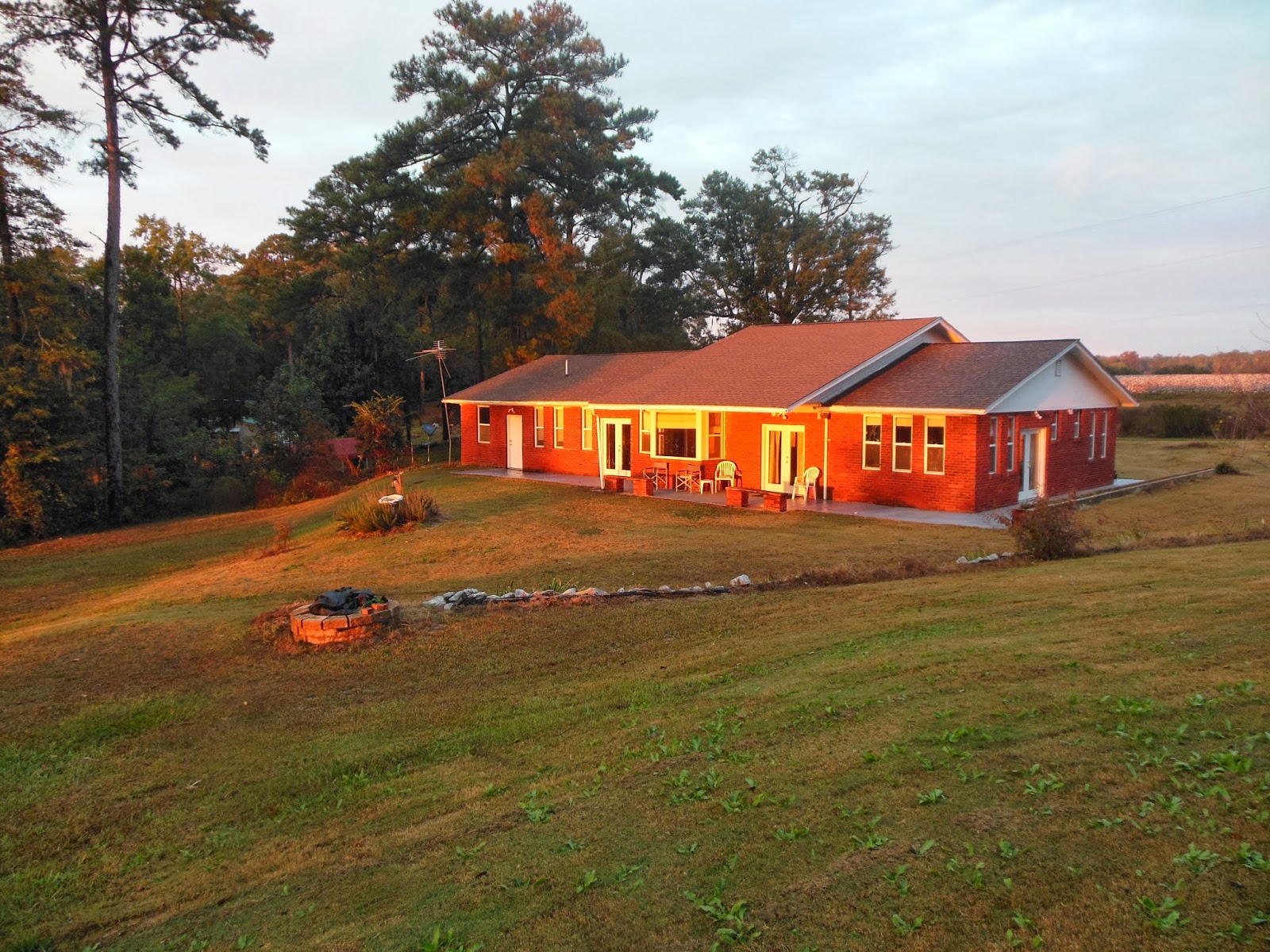 R and R travels Lake Eufaula Home for Sale